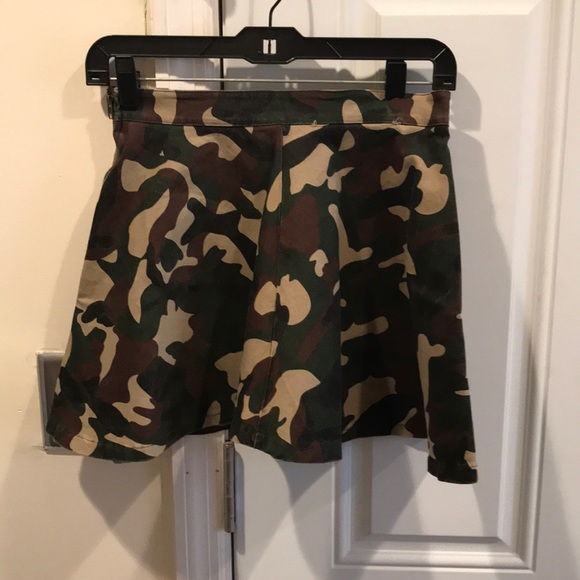 Short Army fatigue skirt - Picture 1 of 2